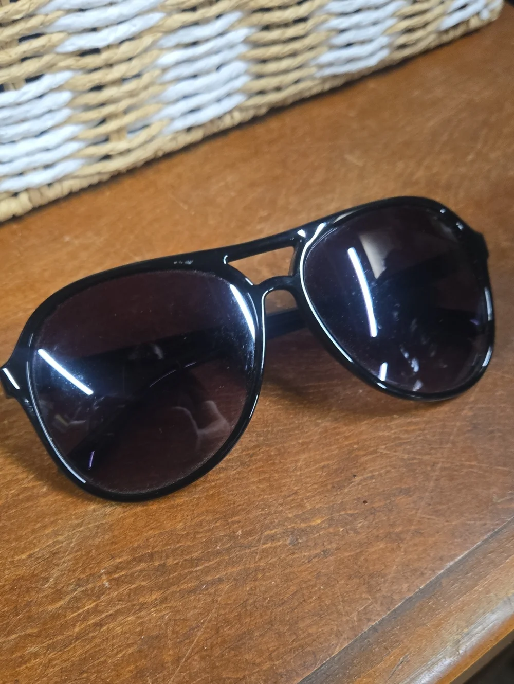 Black Aviator Sunglasses